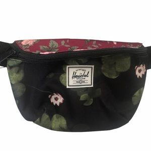 Herschel fourteen Floral Fanny pack